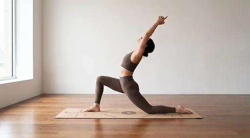 Anjaneyasana (Düşük Hamle / Hilal Pozu) Nedir? Bütünsel Bir Yoga Rehberi