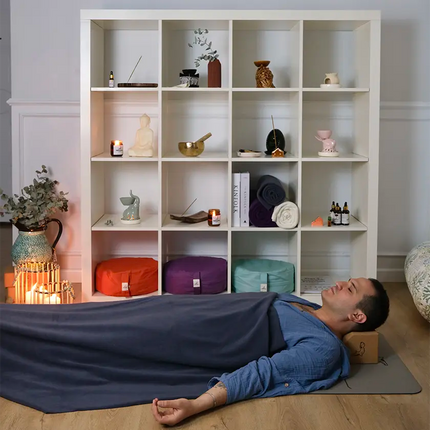 Gri Polar Yoga Shavasana Battaniyesi